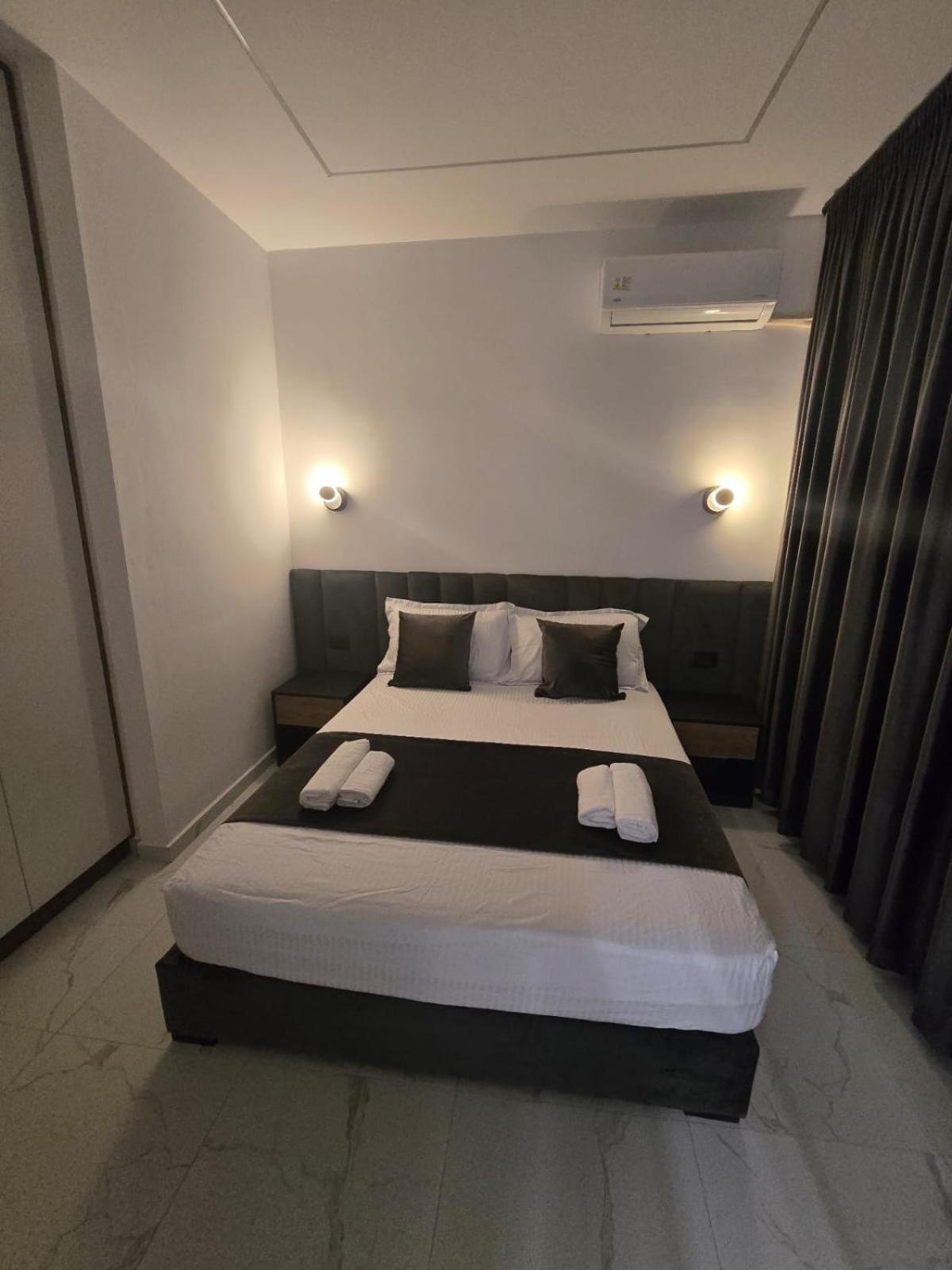 Elite Inn วญอเรอ ภายนอก รูปภาพ