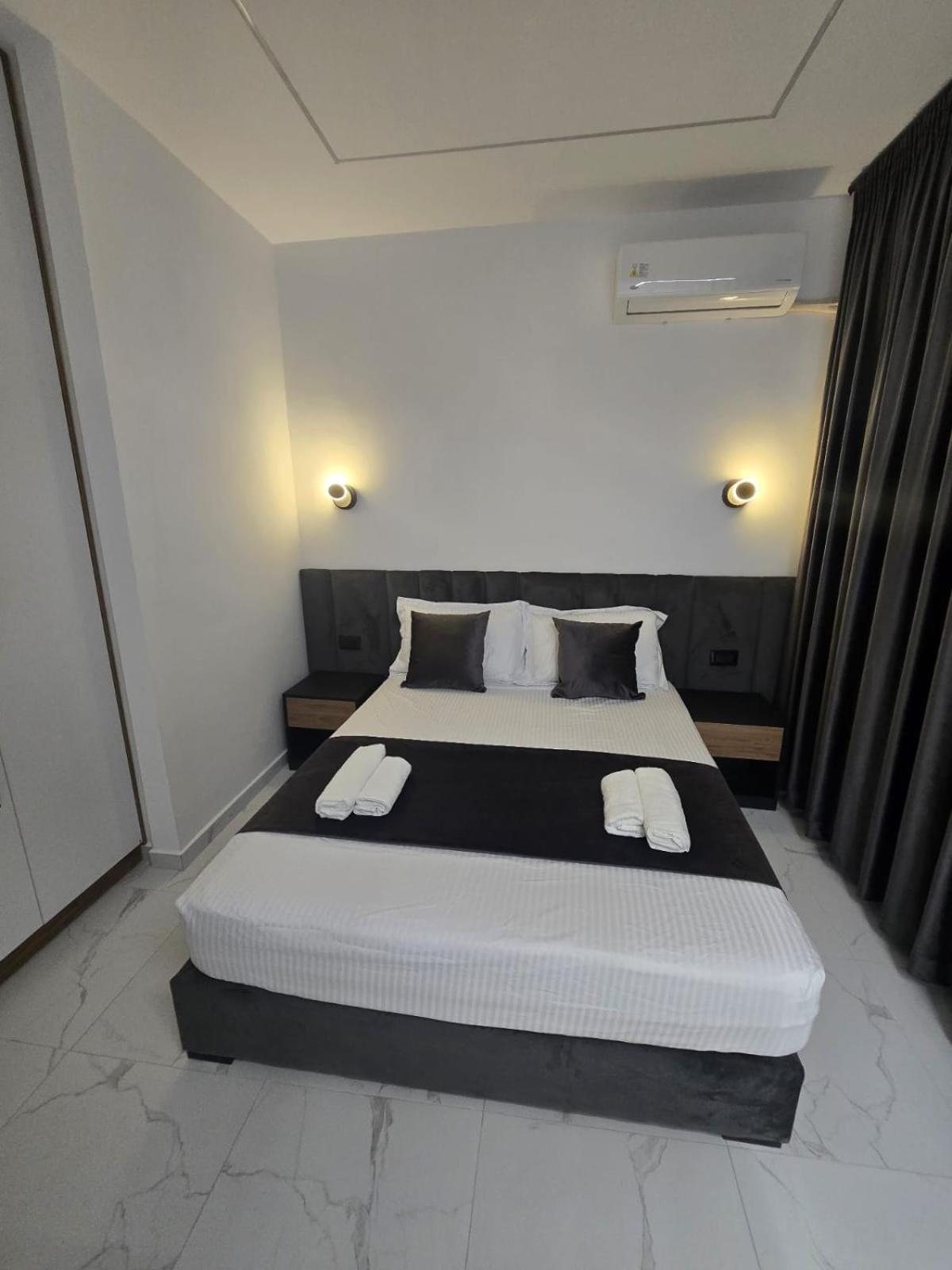 Elite Inn วญอเรอ ภายนอก รูปภาพ